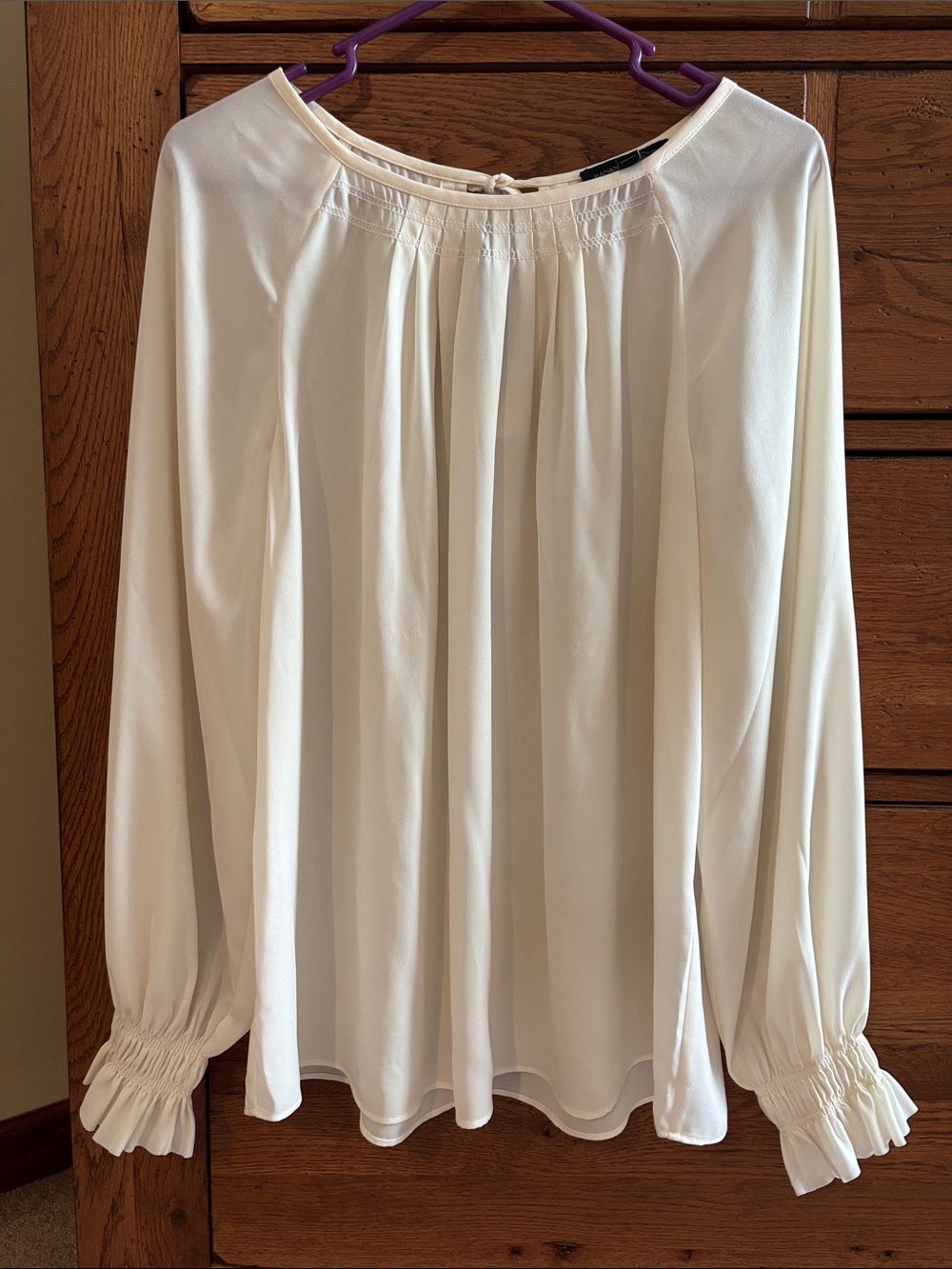 Banana Republic Cream Long-Sleeve Pleated Blouse with Ruffle Cuffs